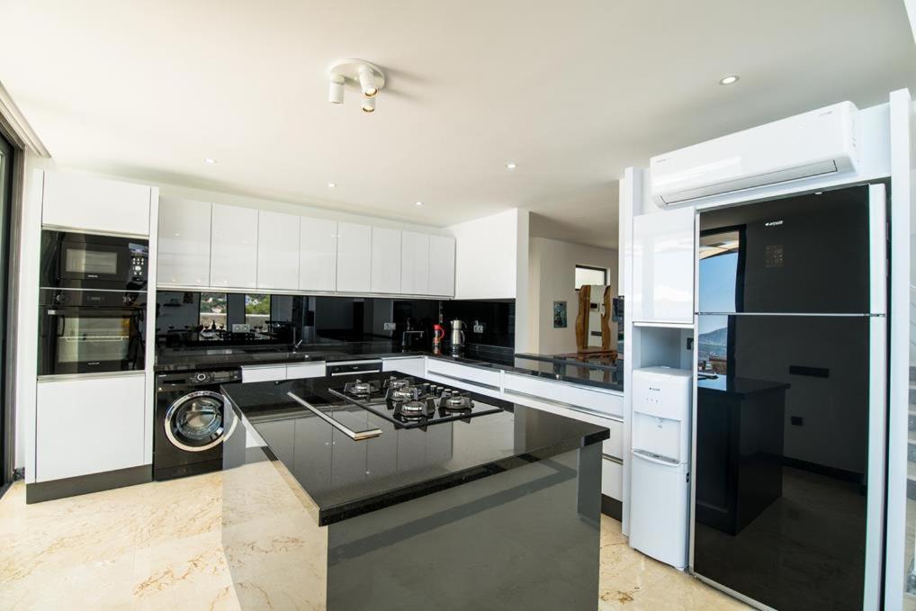 Villa Unlimited 2 Luxury 6 Bedroom Villa Kaş Ngoại thất bức ảnh